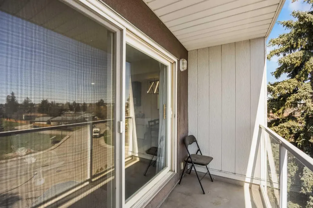 4455D Greenview Drive NE Calgary AB T2E 6M1