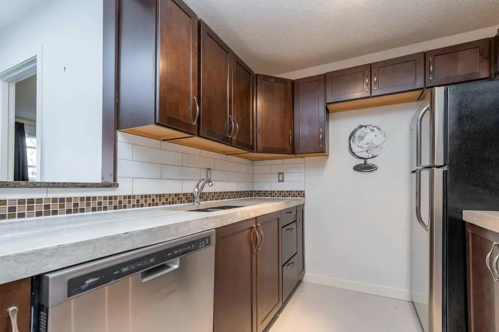 1735 11 Avenue SW Calgary AB T3C3S9