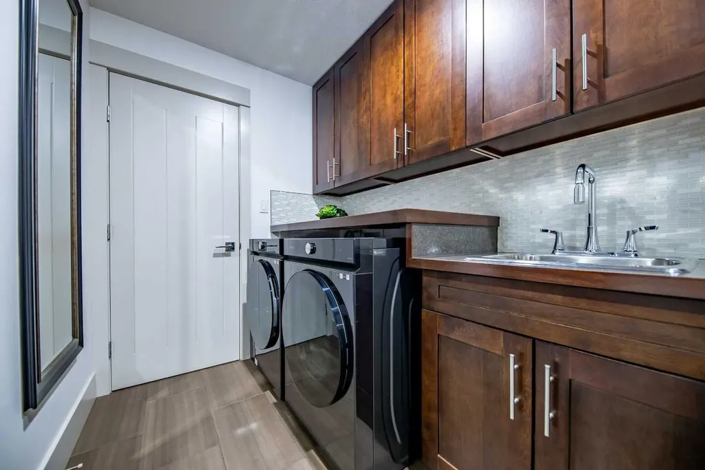 8830 60 Avenue Grande Prairie AB T8W0J9