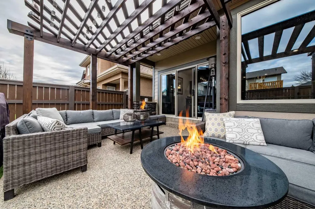 8830 60 Avenue Grande Prairie AB T8W0J9