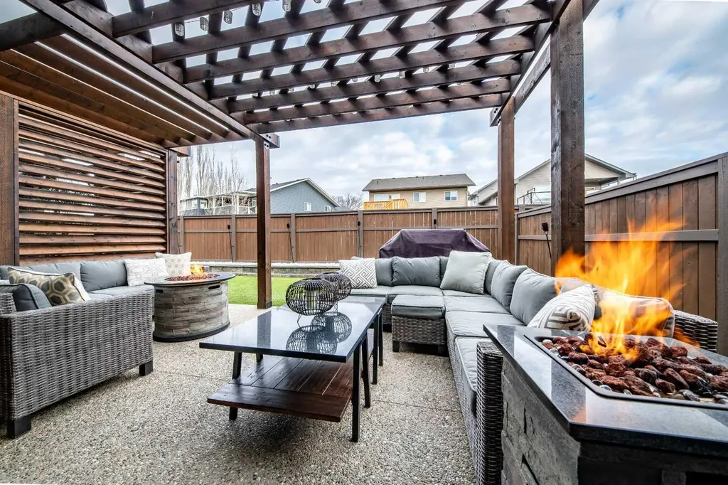 8830 60 Avenue Grande Prairie AB T8W0J9