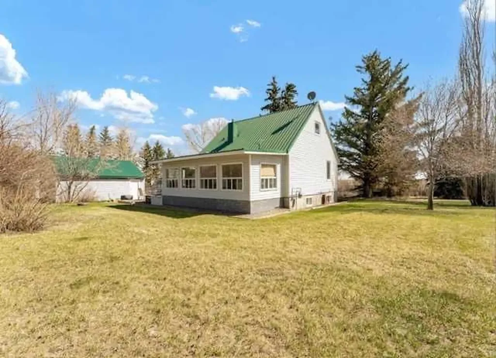 7202 Township Road 114 Rural Cypress County AB T0K 1Z0