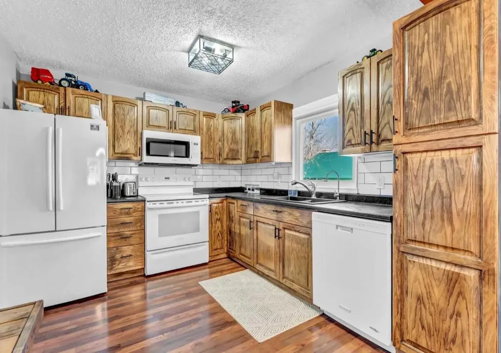 7202 Township Road 114 Rural Cypress County AB T0K 1Z0