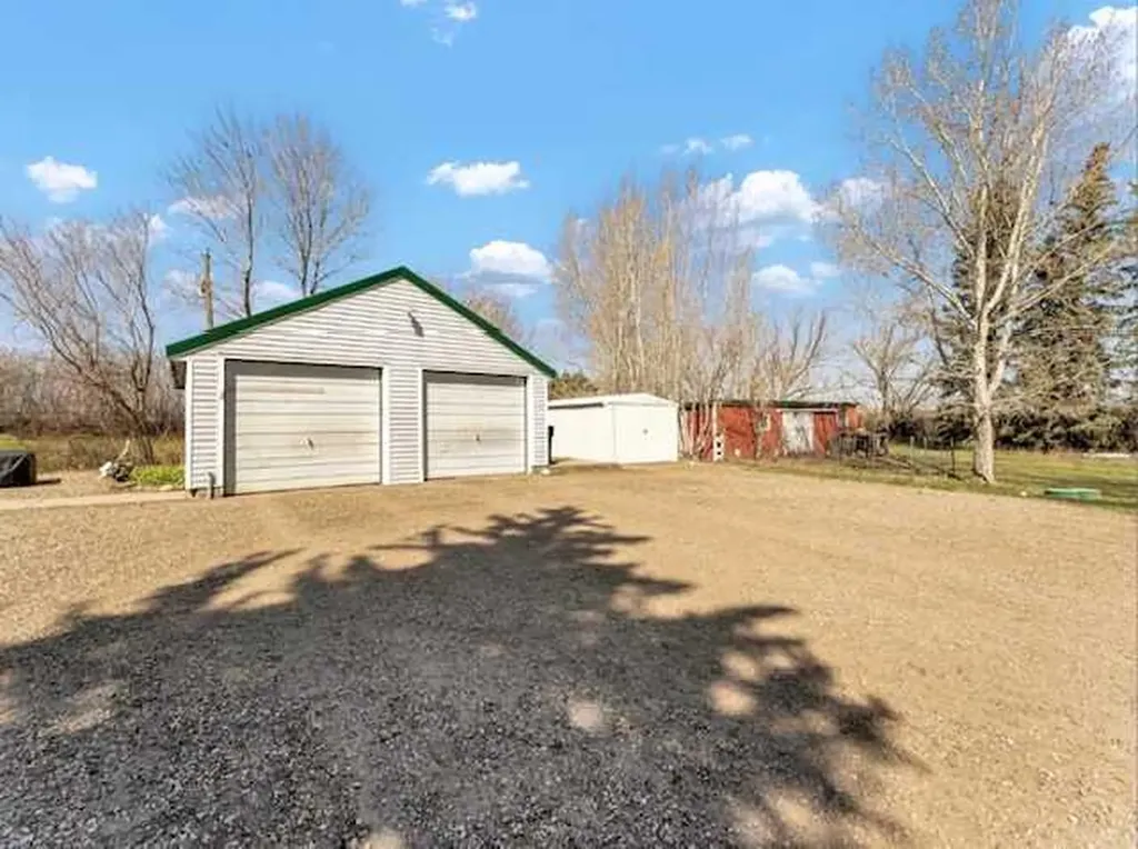 7202 Township Road 114 Rural Cypress County AB T0K 1Z0