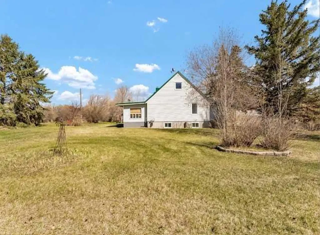 7202 Township Road 114 Rural Cypress County AB T0K 1Z0