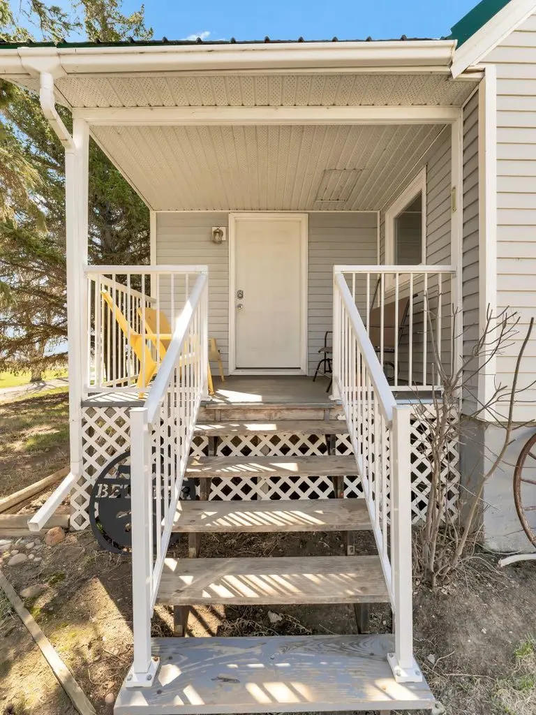 7202 Township Road 114 Rural Cypress County AB T0K 1Z0