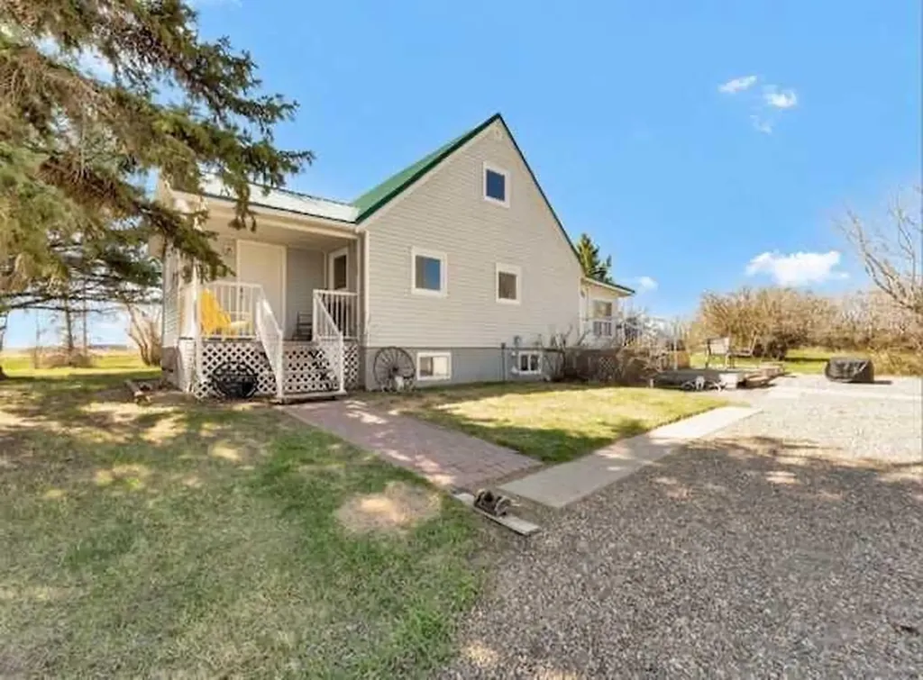 7202 Township Road 114 Rural Cypress County AB T0K 1Z0