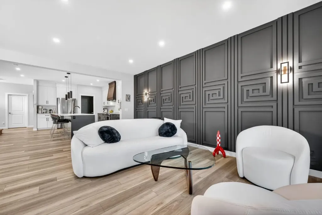 11 Cranbrook Gardens SE Calgary AB T3M 2X5