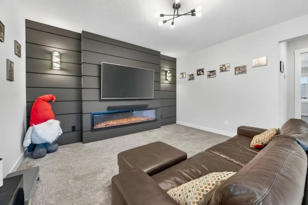 11 Cranbrook Gardens SE Calgary AB T3M 2X5