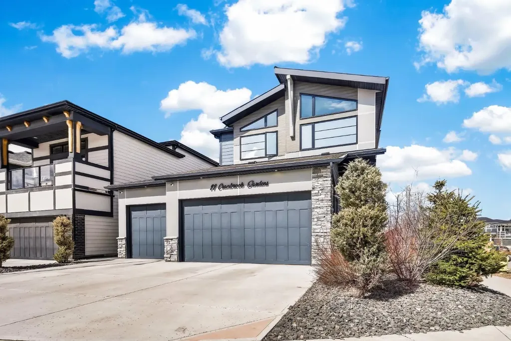 11 Cranbrook Gardens SE Calgary AB T3M 2X5