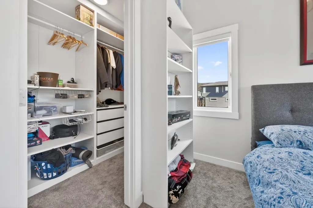 11 Cranbrook Gardens SE Calgary AB T3M 2X5