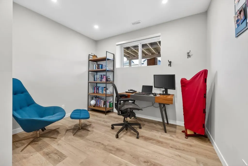 11 Cranbrook Gardens SE Calgary AB T3M 2X5