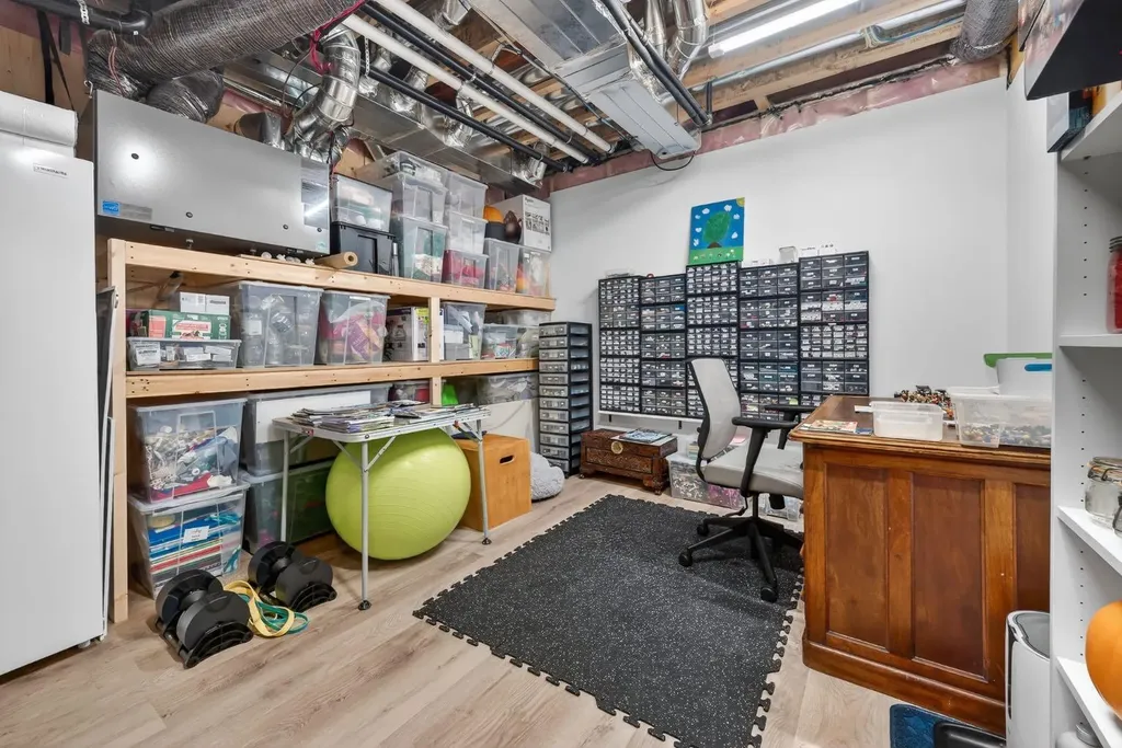 11 Cranbrook Gardens SE Calgary AB T3M 2X5