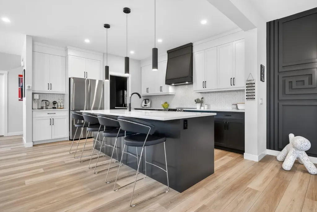 11 Cranbrook Gardens SE Calgary AB T3M 2X5