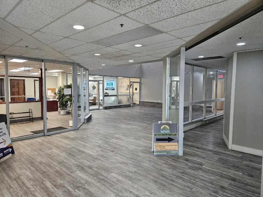 9804 100 Avenue Grande Prairie AB T8V 0T8