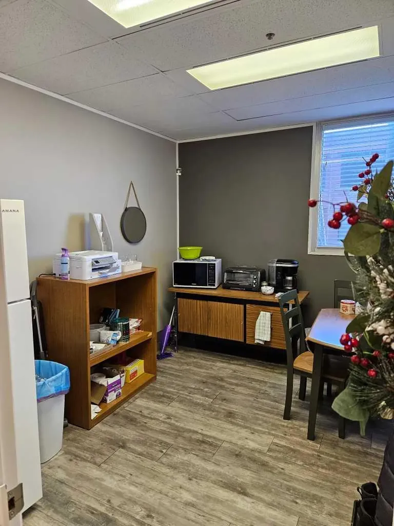 9804 100 Avenue Grande Prairie AB T8V 0T8