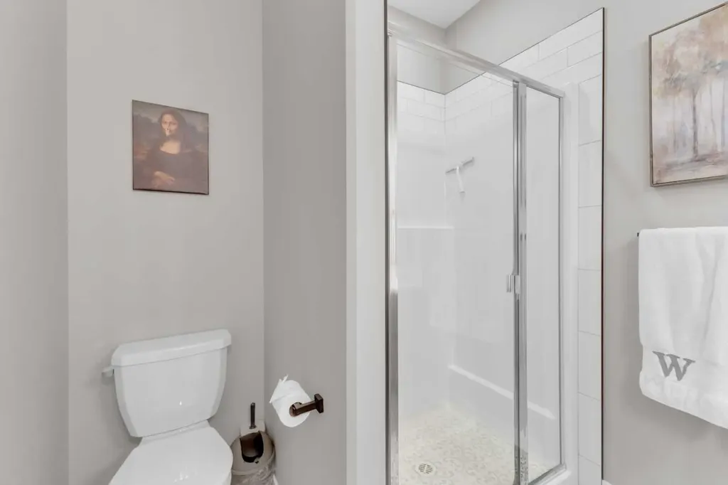 31 Vanson Close Sylvan Lake AB T4S0M3
