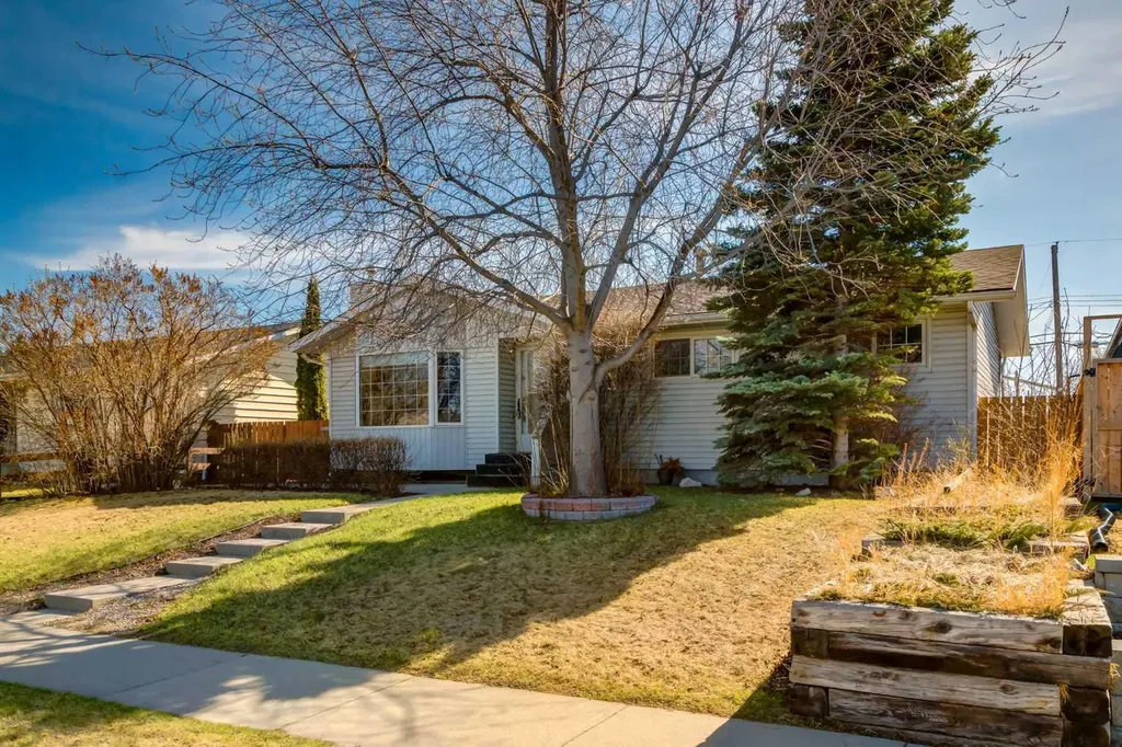 367 Acadia Drive SE Calgary AB T2J 0A6