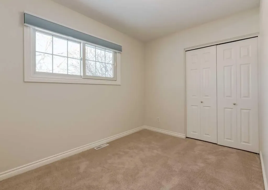 367 Acadia Drive SE Calgary AB T2J 0A6
