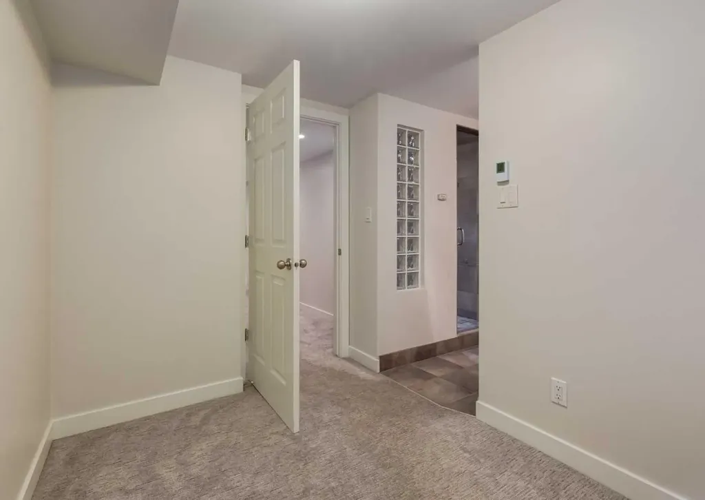 367 Acadia Drive SE Calgary AB T2J 0A6