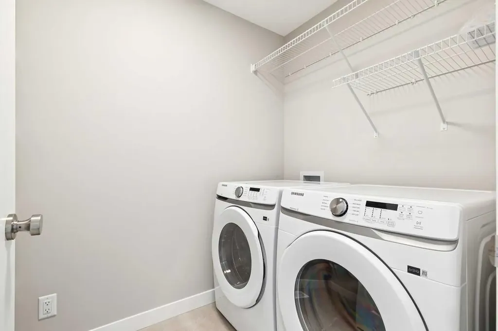 413 Shawnee Terrace SW Calgary AB T2Y 0X5