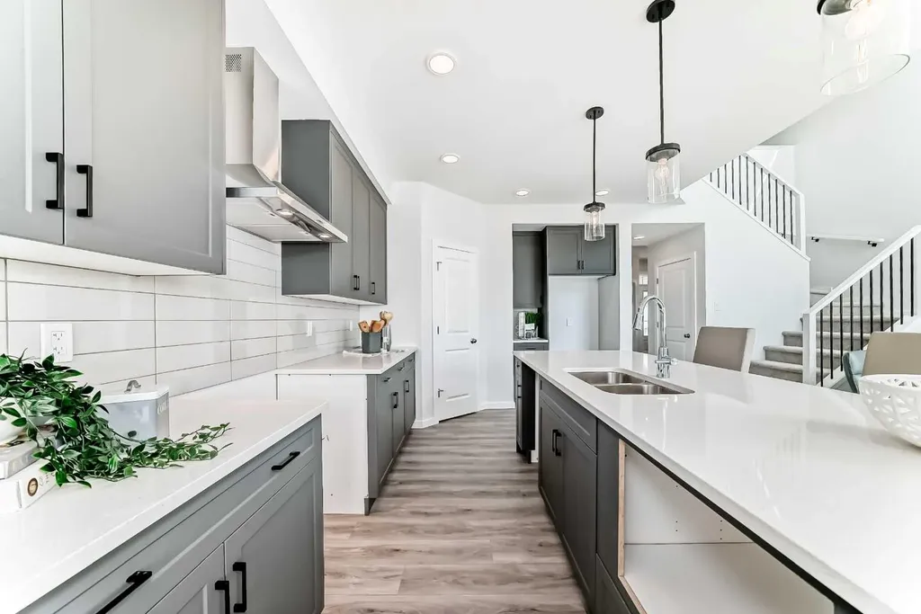 40 Osprey Hill Place SW Calgary AB T3B 6R9