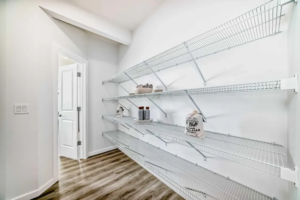 40 Osprey Hill Place SW Calgary AB T3B 6R9