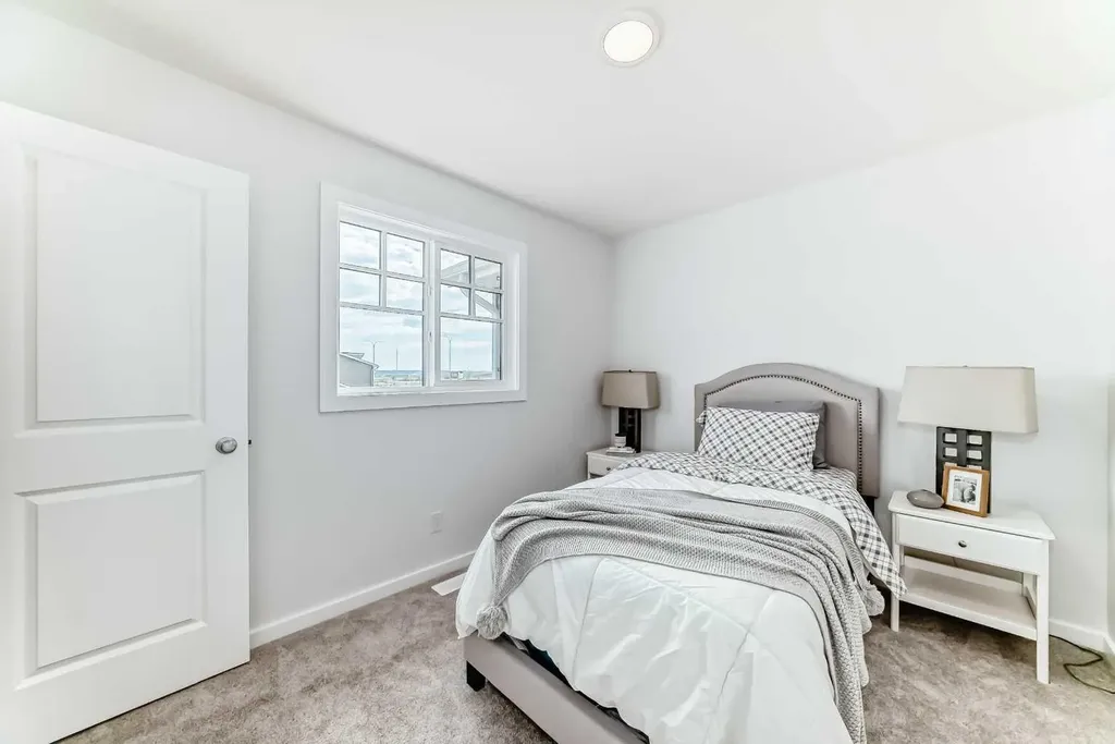 40 Osprey Hill Place SW Calgary AB T3B 6R9
