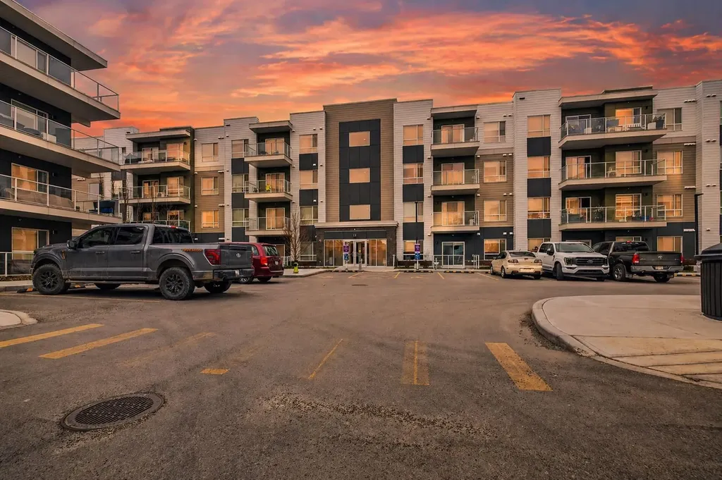 220 Seton Grove SE Calgary AB T3M 3T1