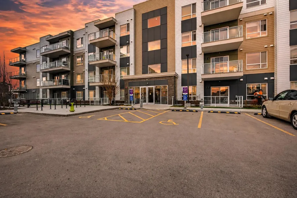 220 Seton Grove SE Calgary AB T3M 3T1