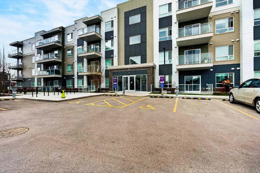 220 Seton Grove SE Calgary AB T3M 3T1