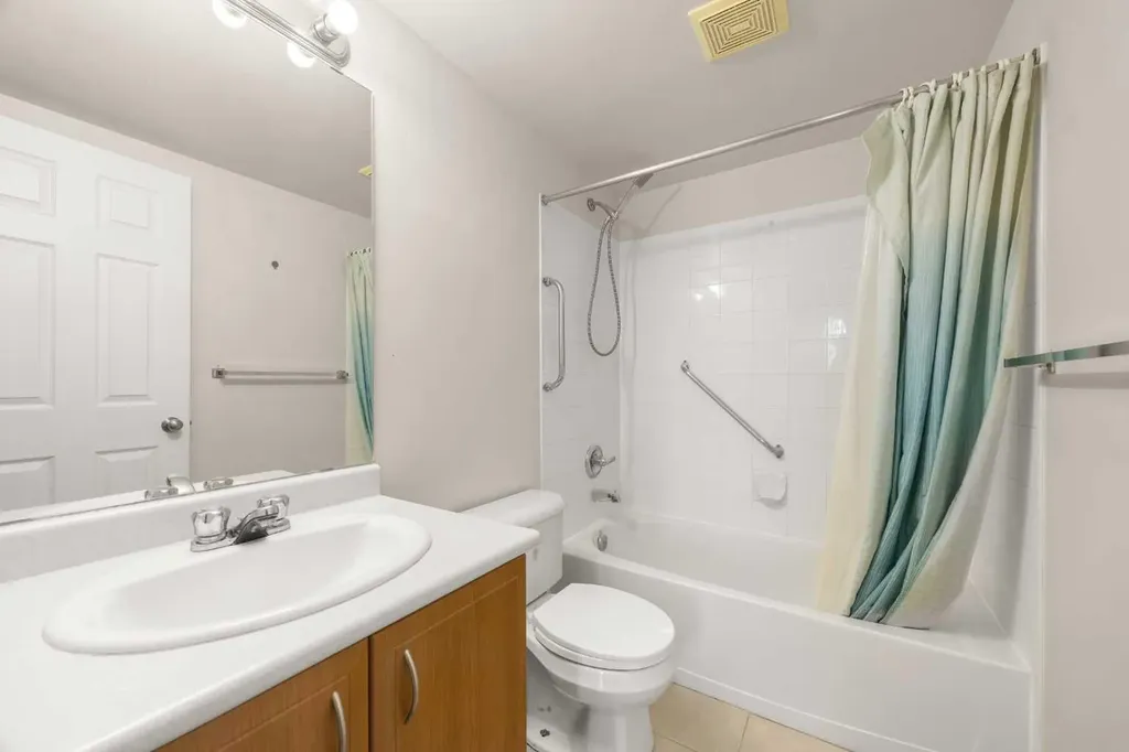 1121 6 Avenue SW Calgary AB T2P 5J4