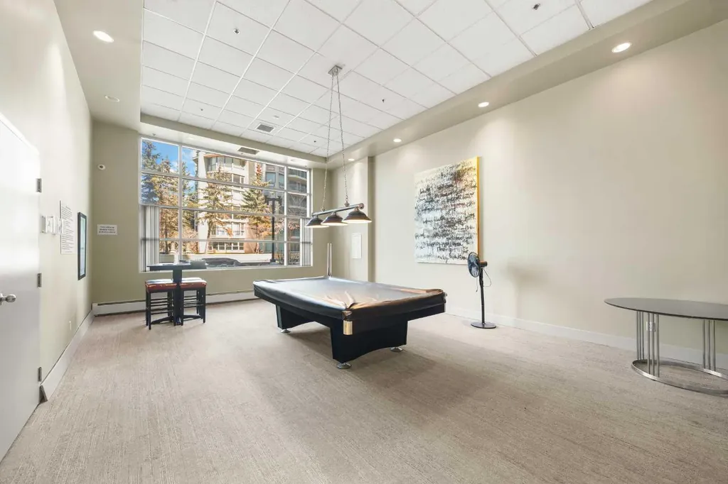1121 6 Avenue SW Calgary AB T2P 5J4