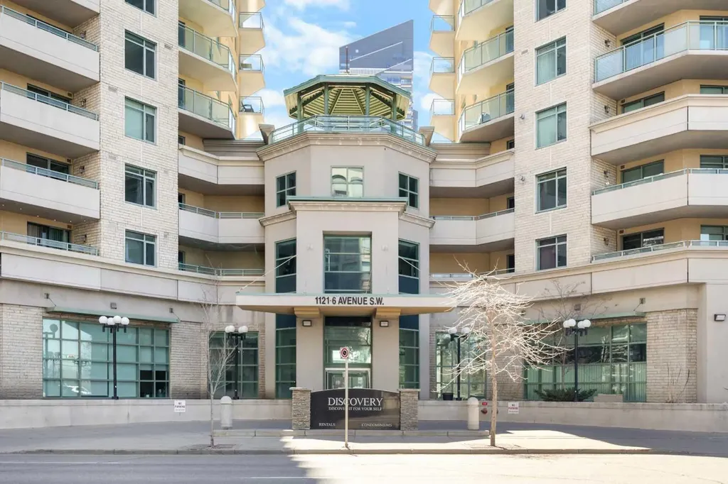 1121 6 Avenue SW Calgary AB T2P 5J4