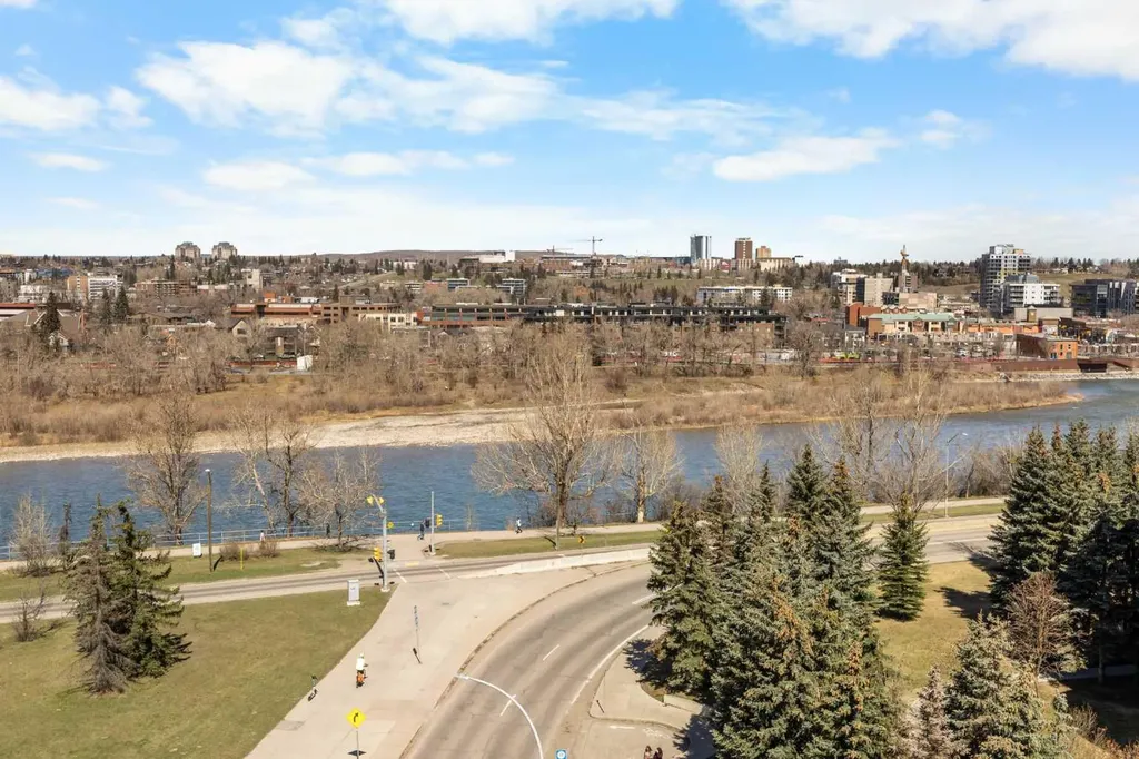 1121 6 Avenue SW Calgary AB T2P 5J4