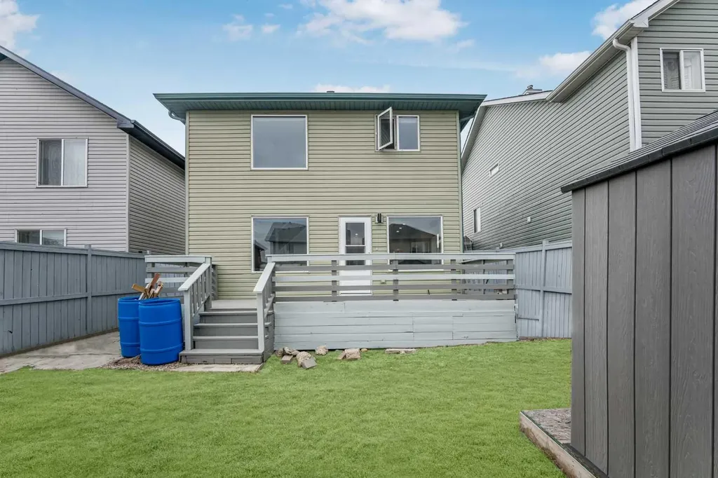 31 Saddleback Way NE Calgary AB T3J 4K4