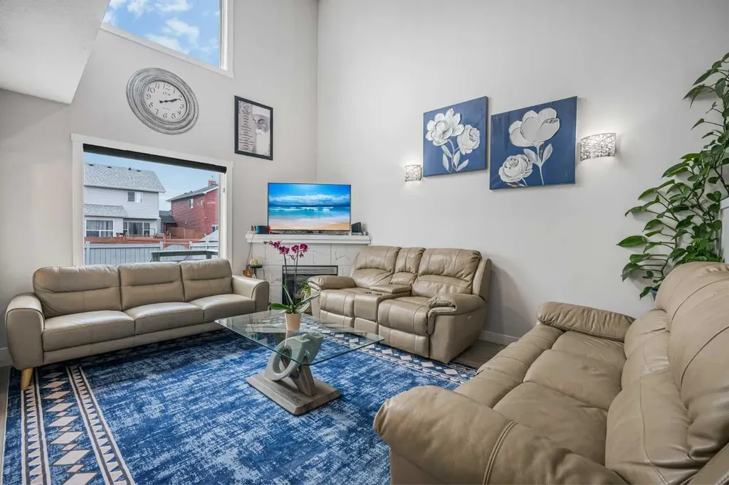 31 Saddleback Way NE Calgary AB T3J 4K4
