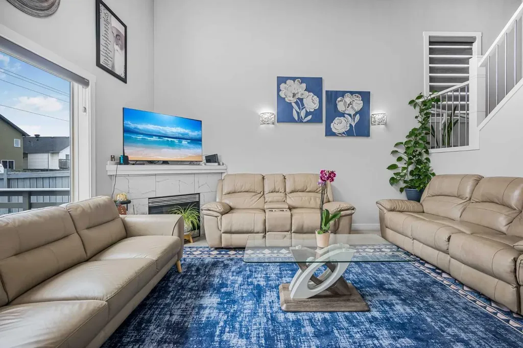 31 Saddleback Way NE Calgary AB T3J 4K4