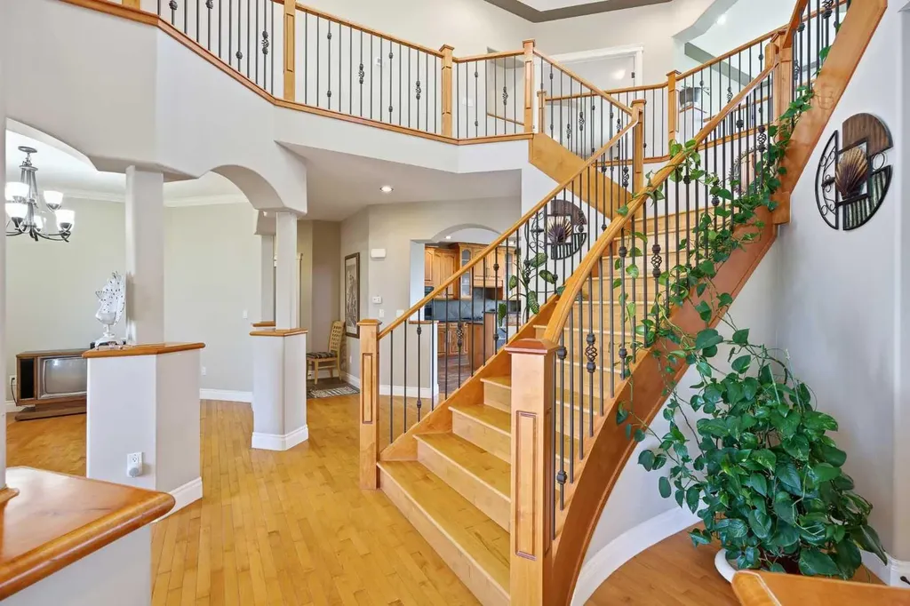 280135 Township Road 242 SE Chestermere AB T1X 0M5