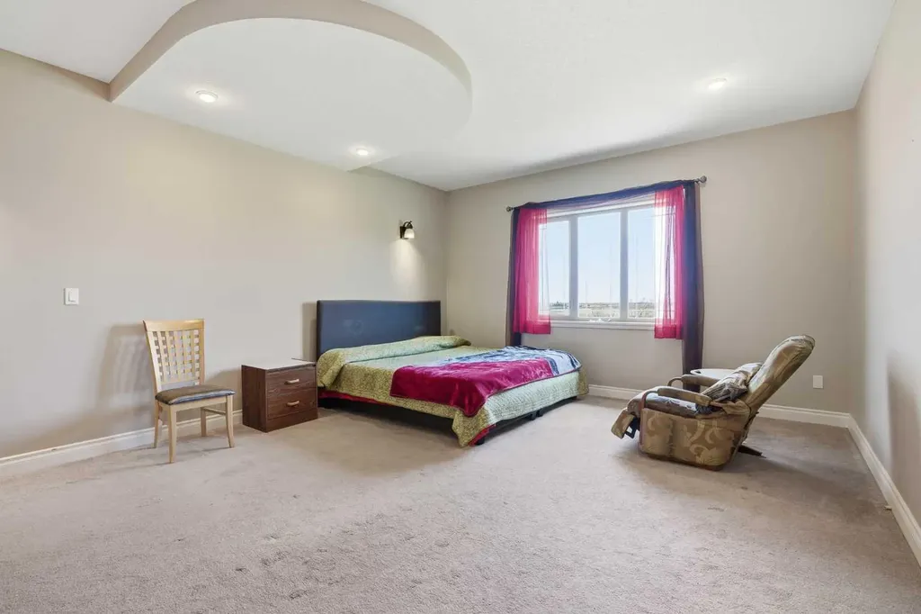 280135 Township Road 242 SE Chestermere AB T1X 0M5