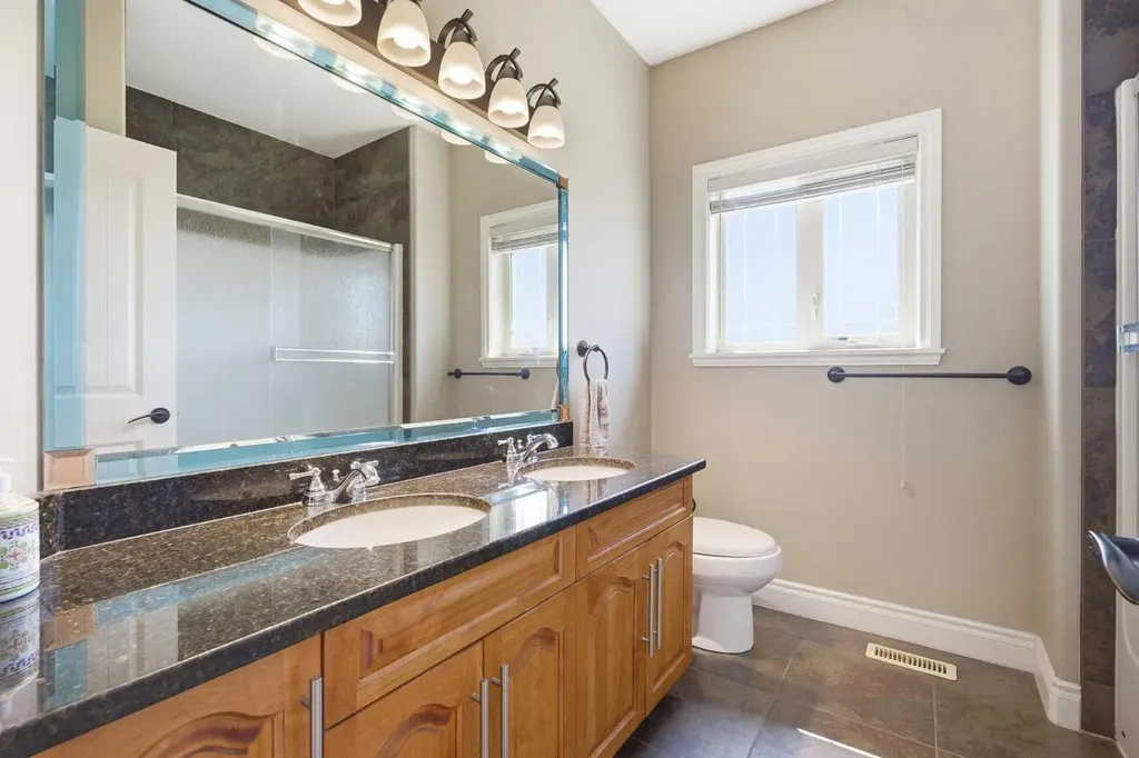 280135 Township Road 242 SE Chestermere AB T1X 0M5