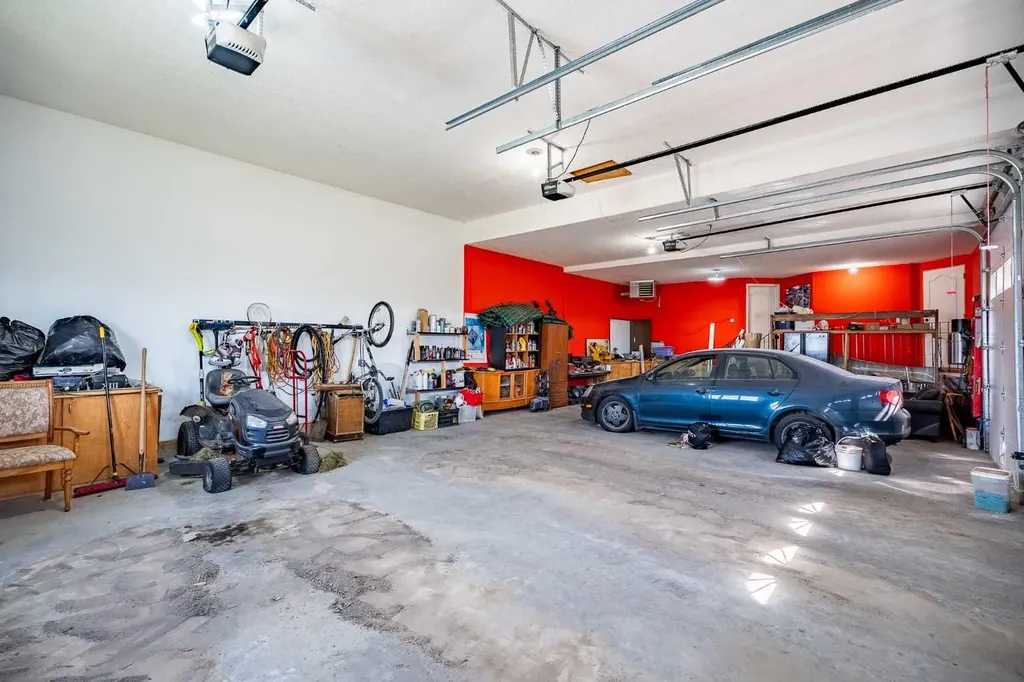280135 Township Road 242 SE Chestermere AB T1X 0M5