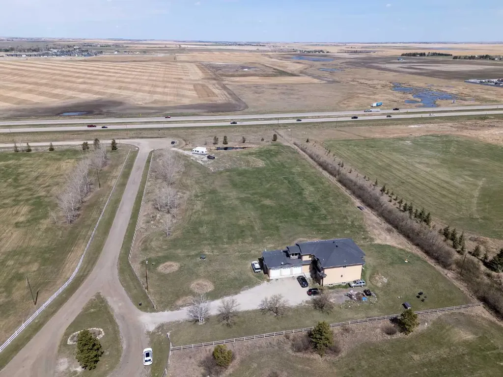 280135 Township Road 242 SE Chestermere AB T1X 0M5