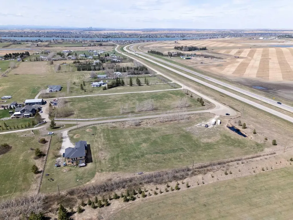 280135 Township Road 242 SE Chestermere AB T1X 0M5