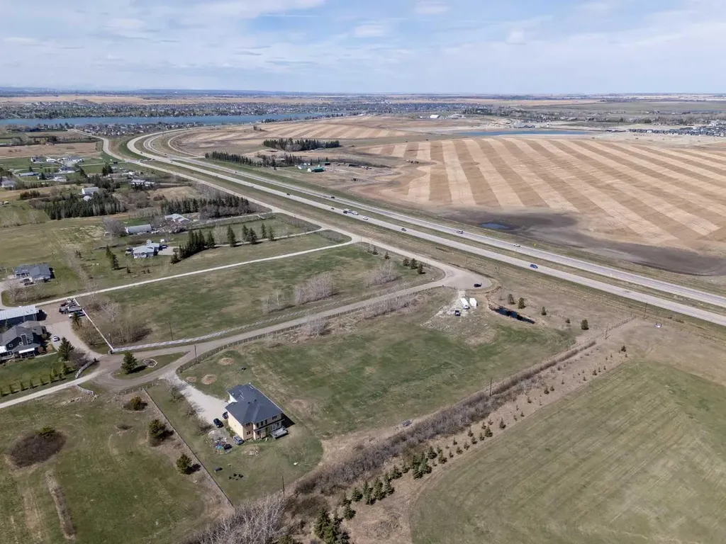 280135 Township Road 242 SE Chestermere AB T1X 0M5