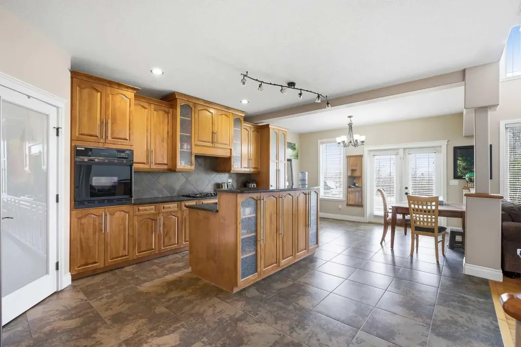 280135 Township Road 242 SE Chestermere AB T1X 0M5