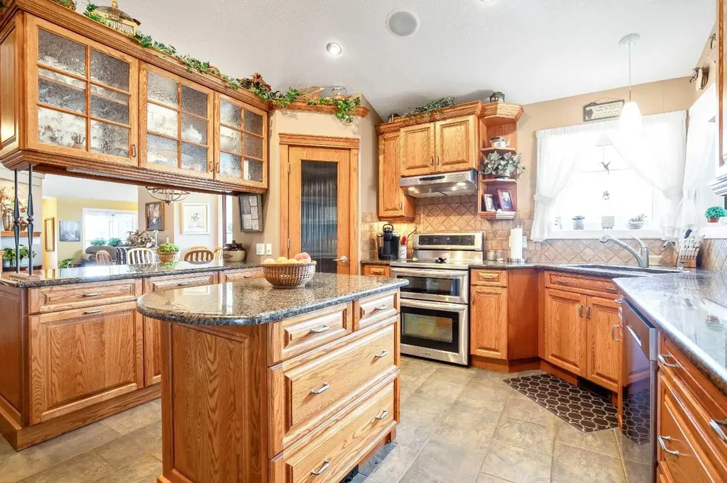 1126 Highland Green View NW High River AB T1V 1X1