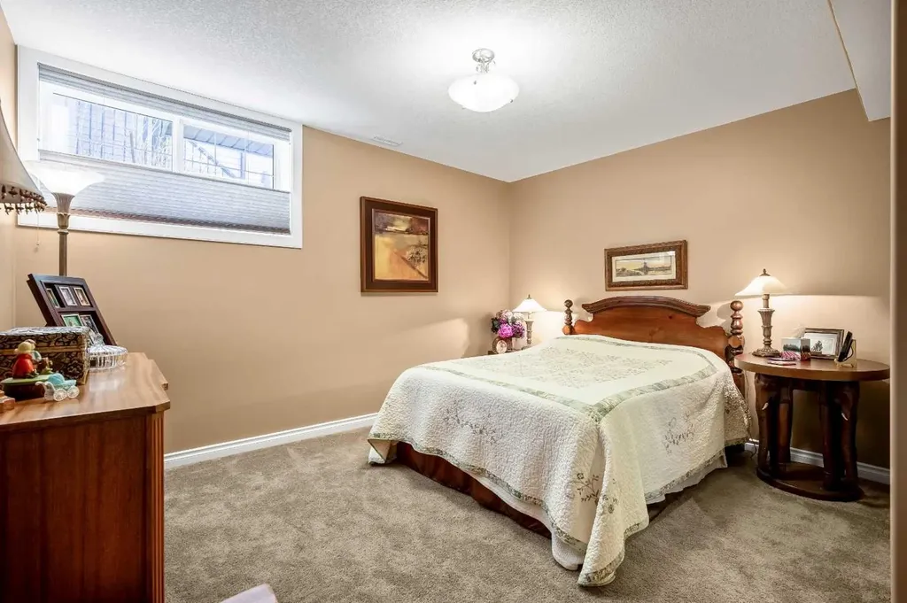 1126 Highland Green View NW High River AB T1V 1X1
