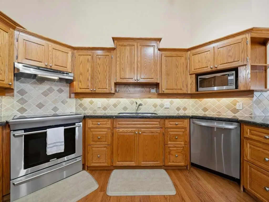 152 Waterstone Place SE Airdrie AB T4B 2G1