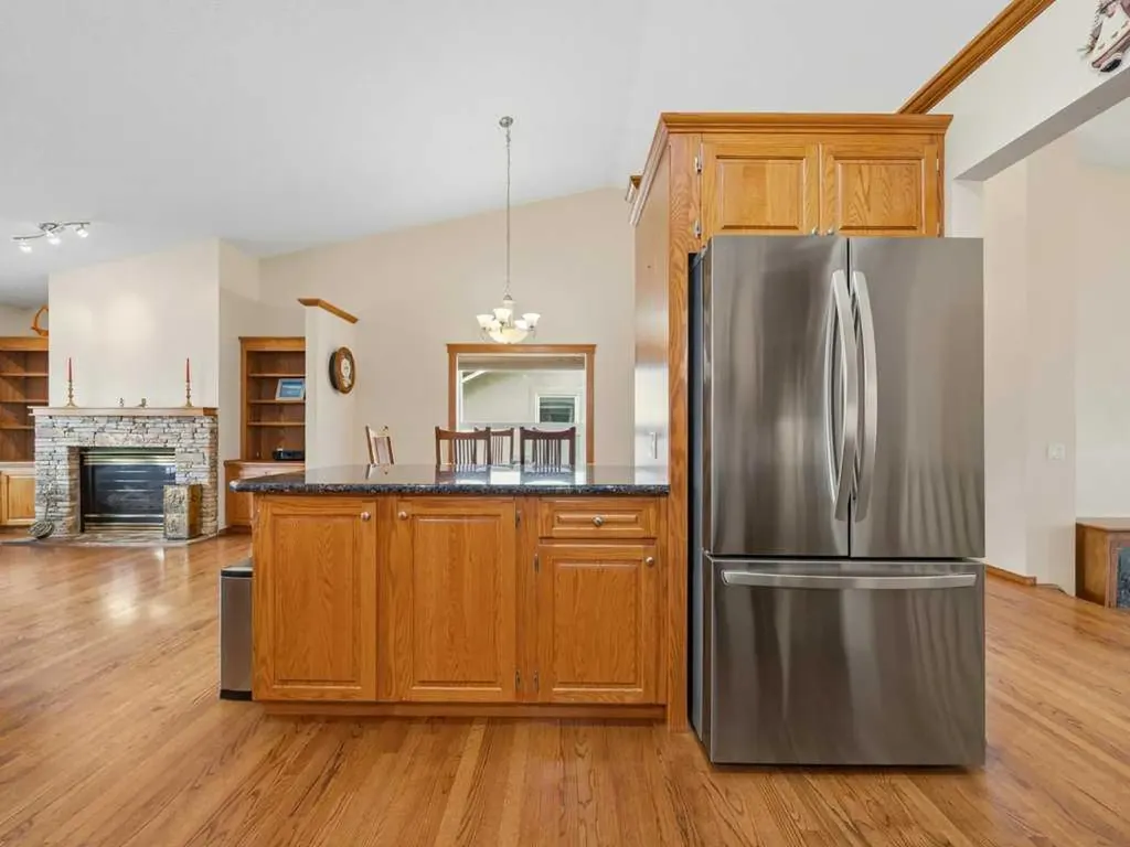 152 Waterstone Place SE Airdrie AB T4B 2G1